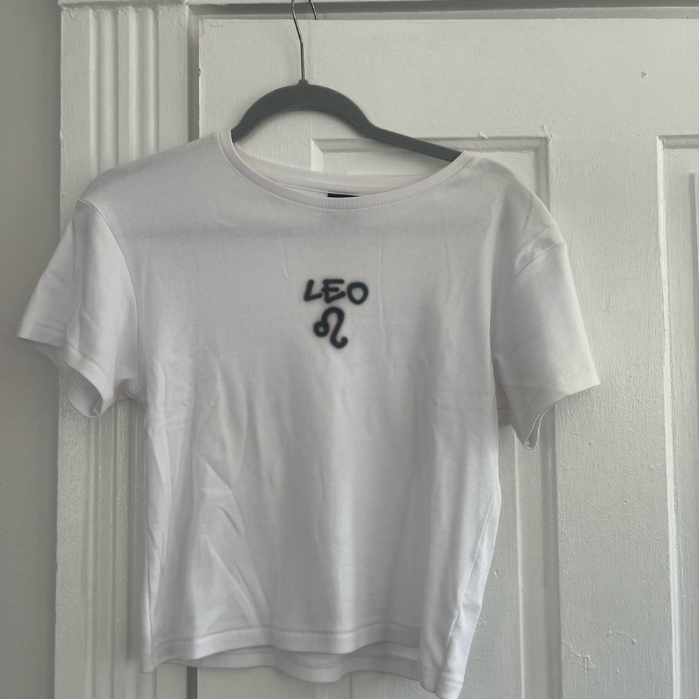 Realisation Par Leo Zodiac T-Shirt